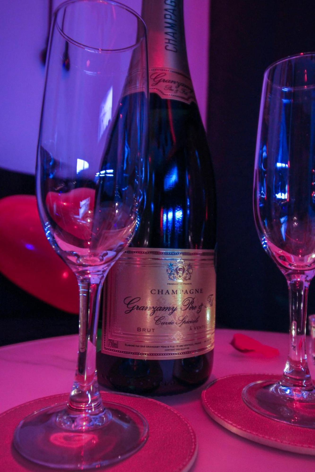 Loveroomxspa Bourg-Saint-Christophe エクステリア 写真
