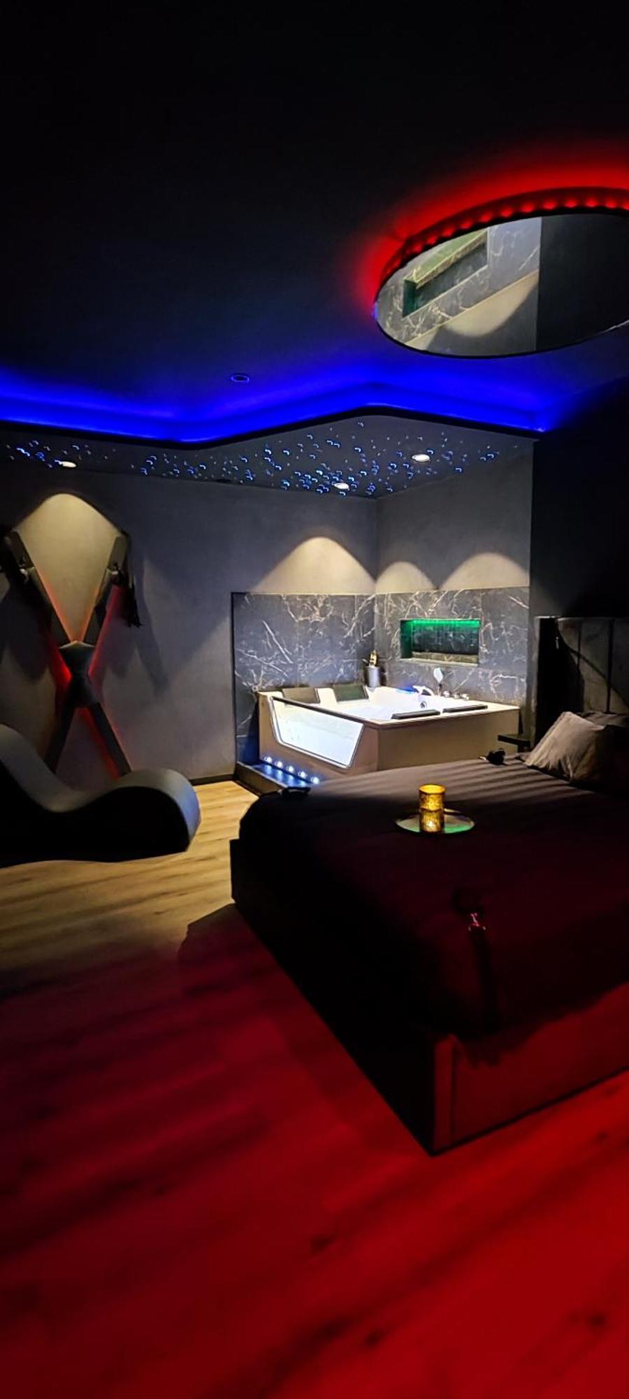 Loveroomxspa Bourg-Saint-Christophe エクステリア 写真