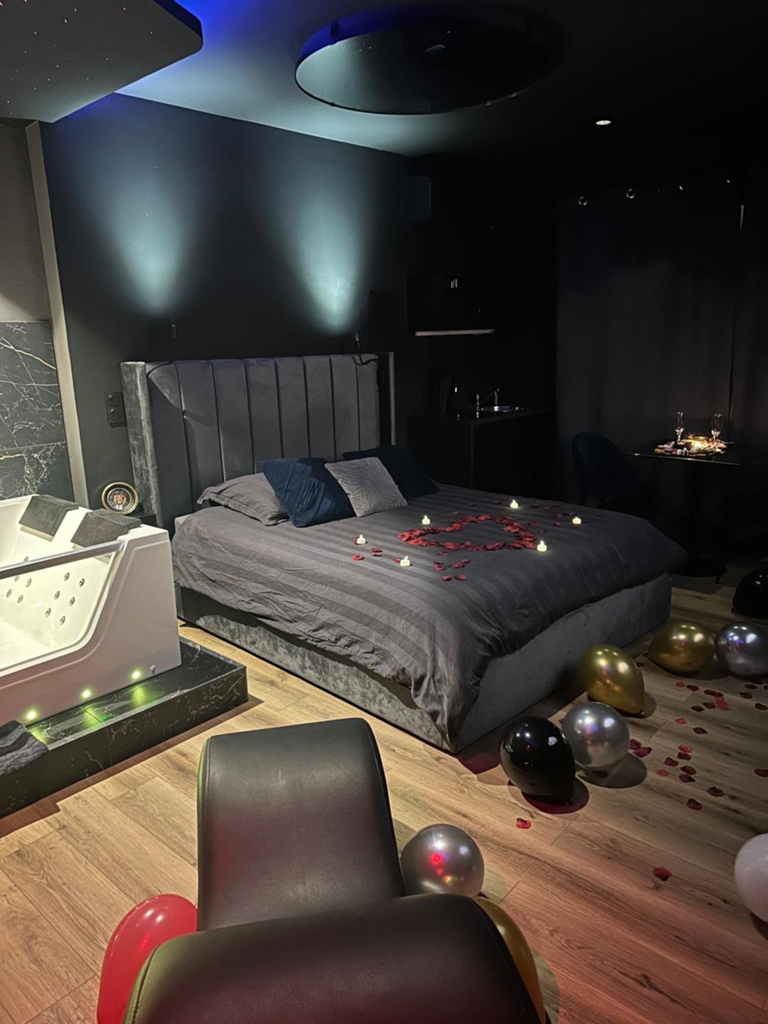 Loveroomxspa Bourg-Saint-Christophe エクステリア 写真